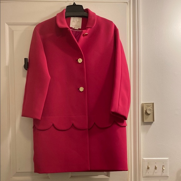 Beautiful Kate Spade coat, tulip pink with scalloped detail front and back! - Picture 1 of 8